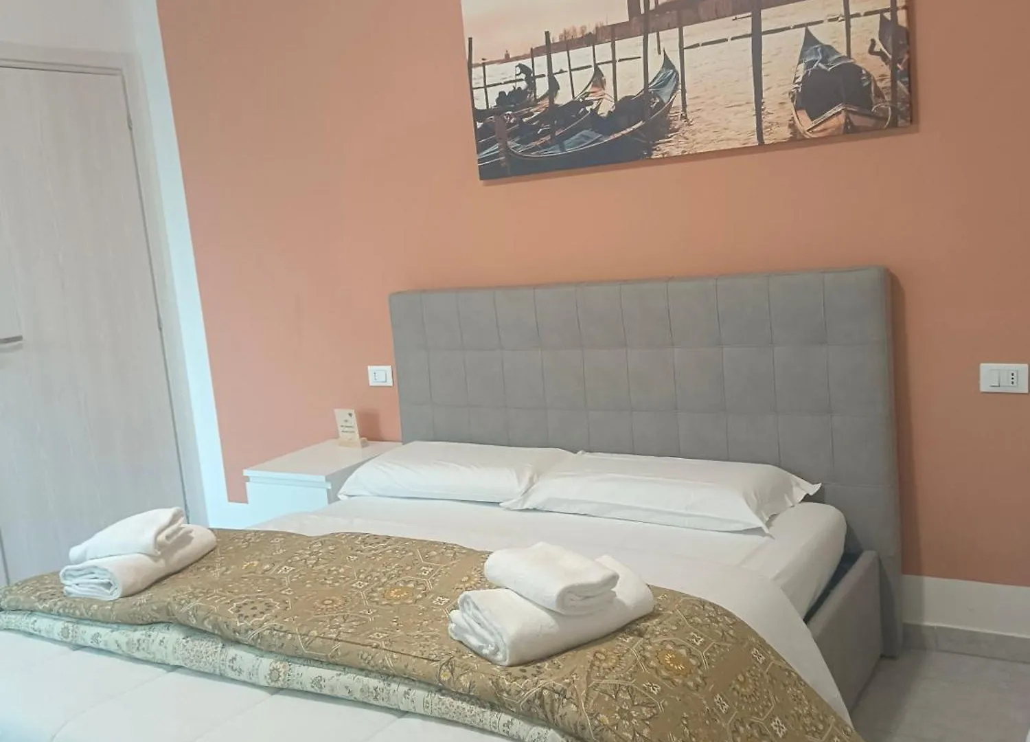 Venice Apartments